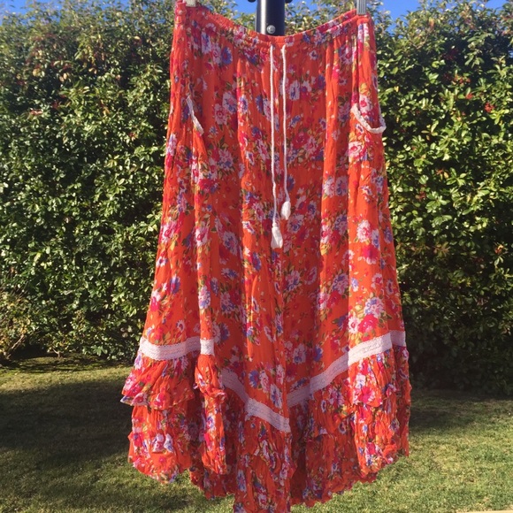 🌿 Spell Revolver Skirt Size XL - Picture 3 of 8